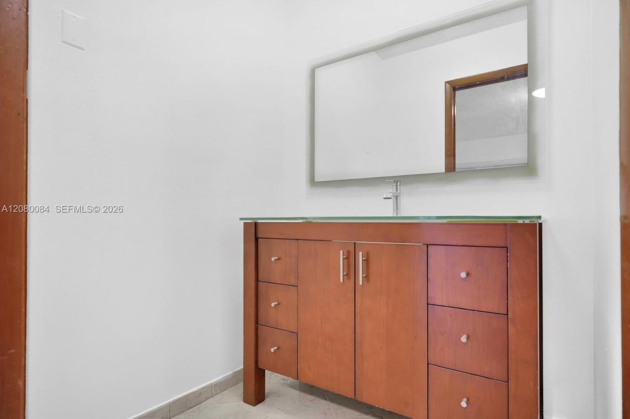 326 E 34th St , Hialeah, FL 33013 Photo