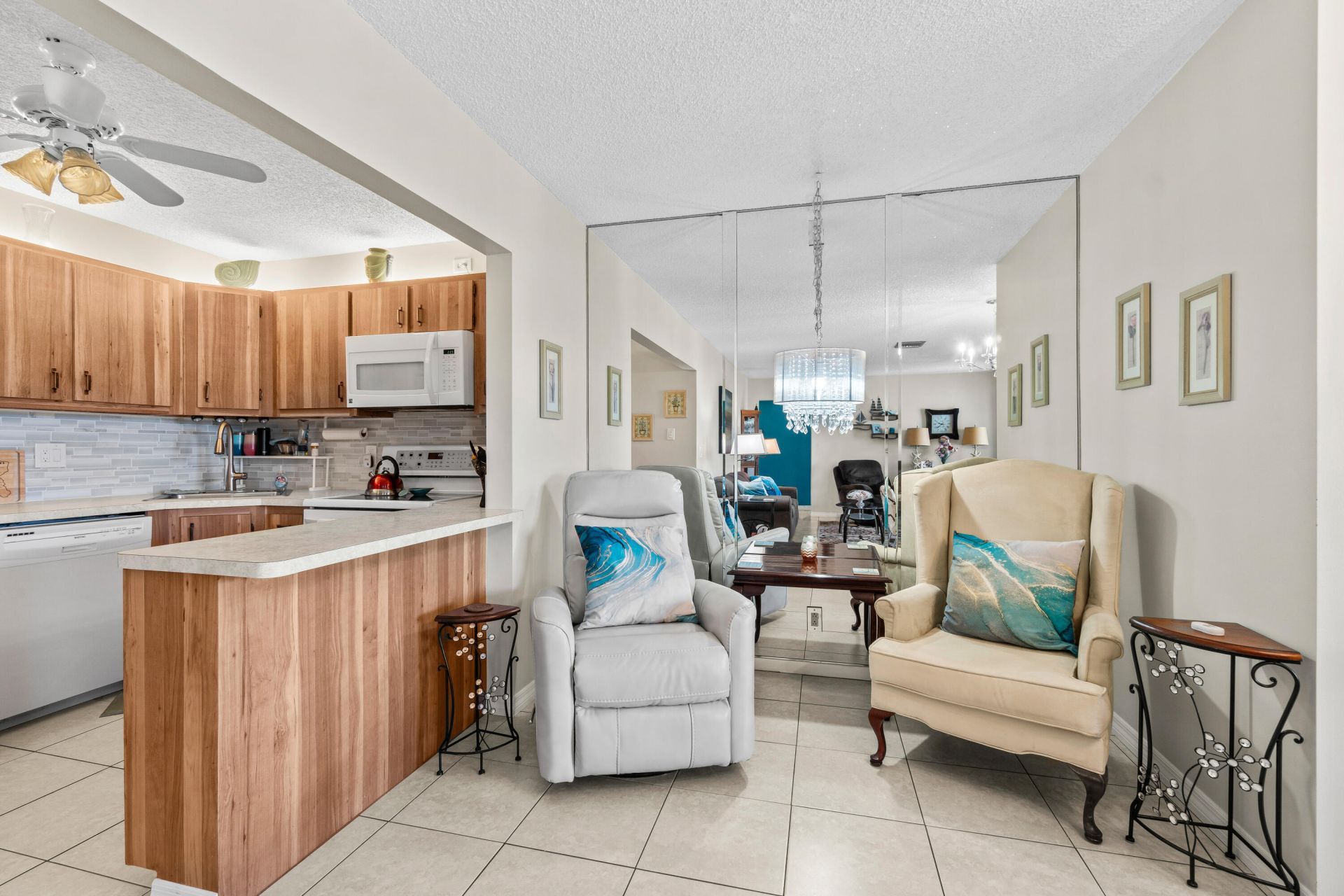 3589 La Aires Court, Unit A-2, Greenacres, FL 33463 Photo