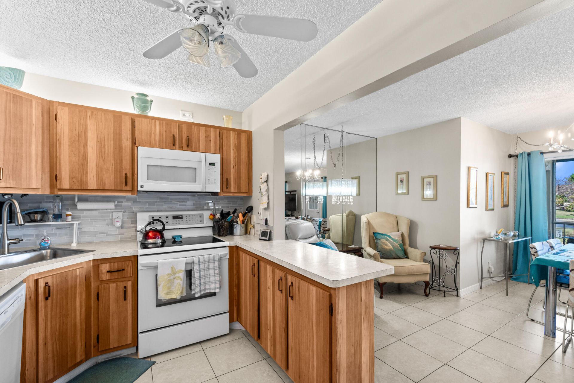 3589 La Aires Court, Unit A-2, Greenacres, FL 33463 Photo