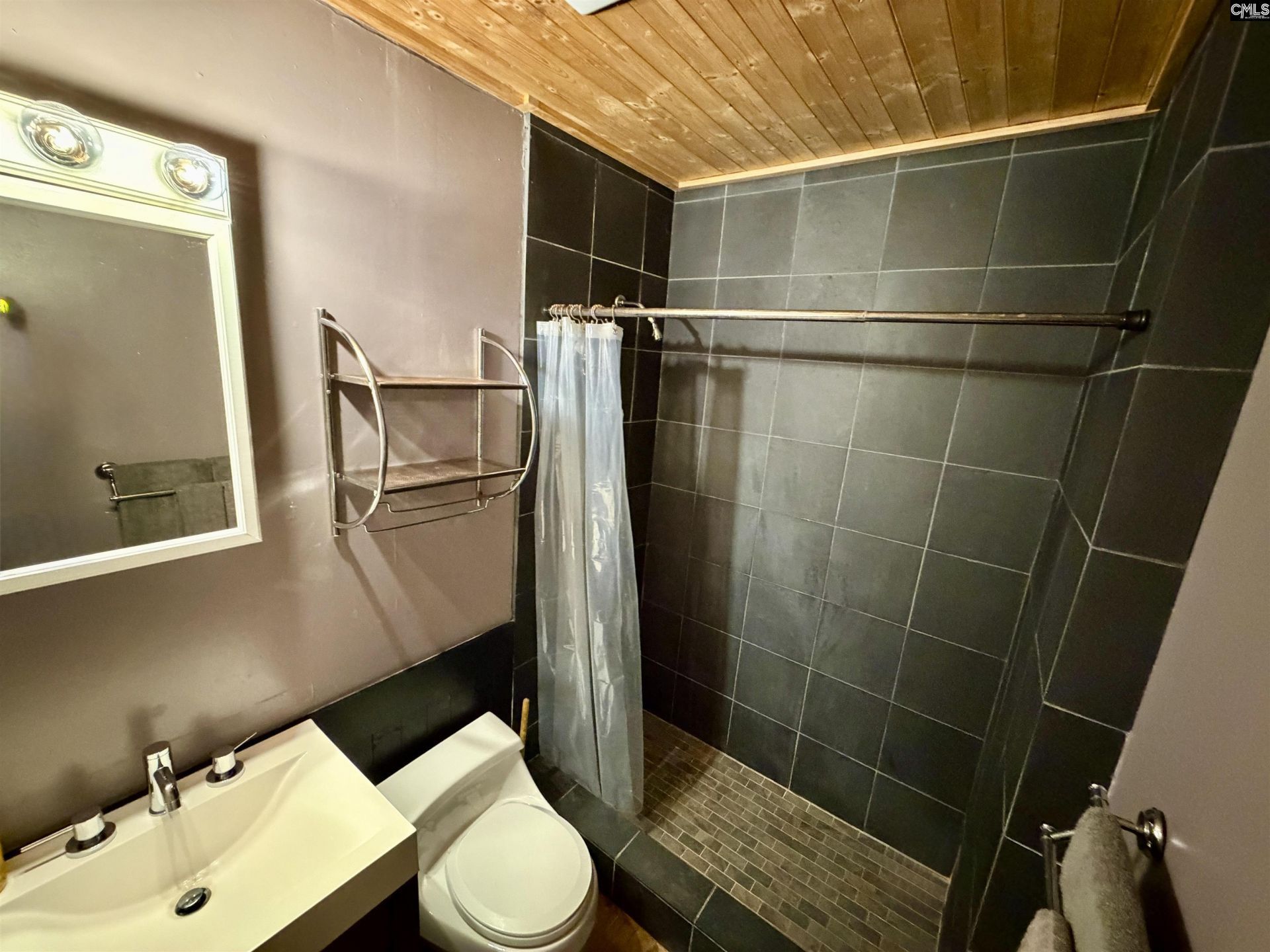 9 Kingsgate Drive  Photo 11