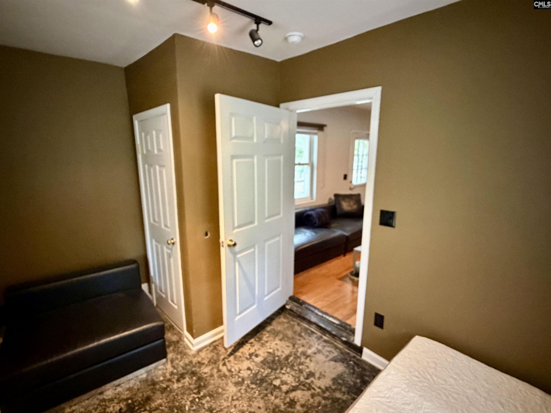 9 Kingsgate Drive  Photo 12