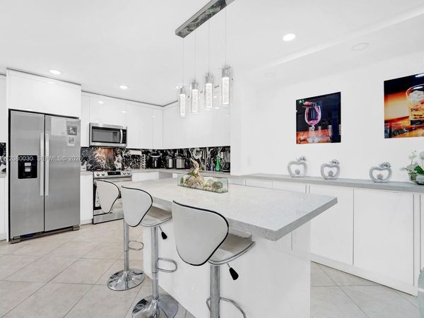 Unit 2H, Miami, FL 33193