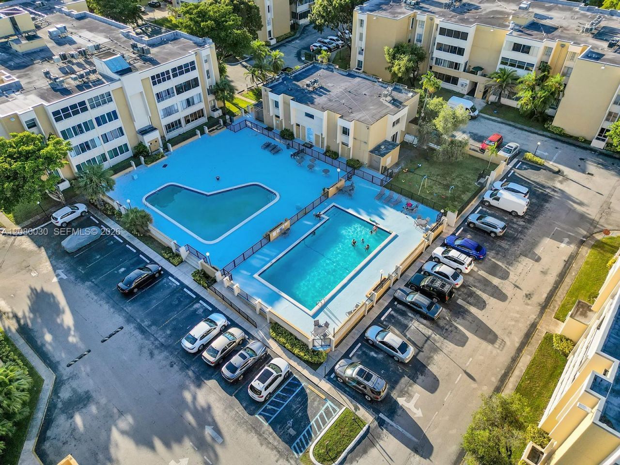 Please Call For Address, Unit 2H, Miami, FL 33193 Photo