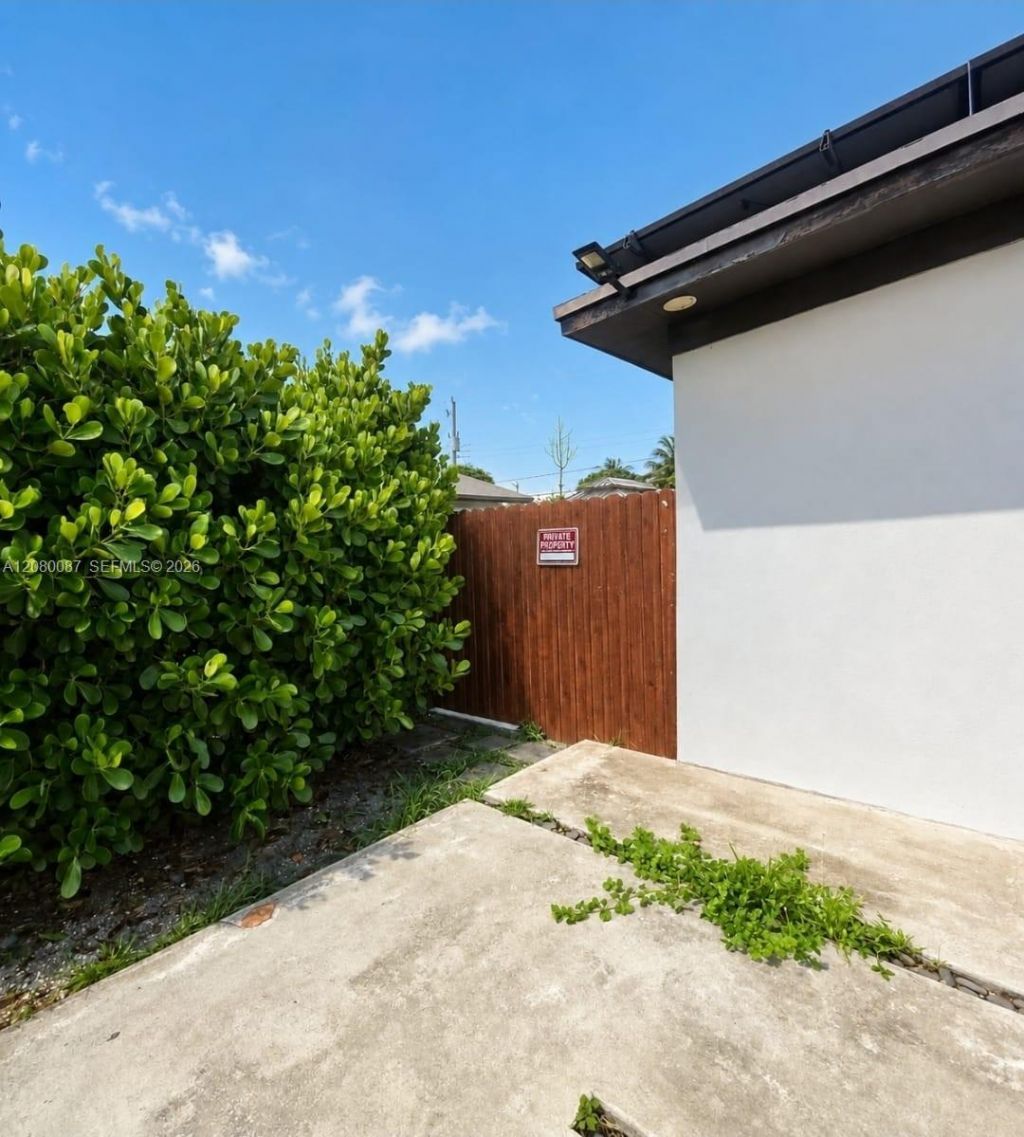 12445 NW 20th Ave , Miami, FL 33167 Photo