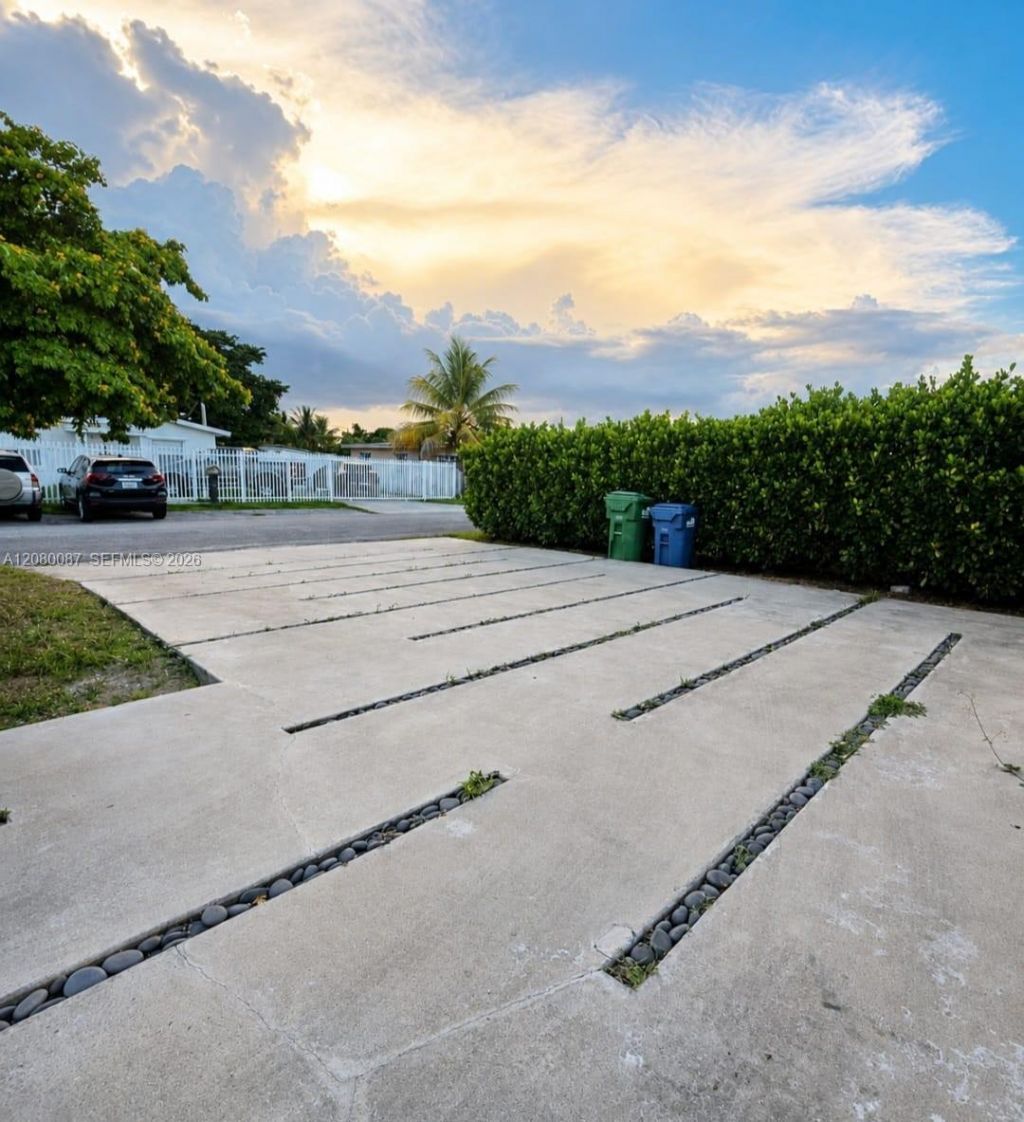 12445 NW 20th Ave , Miami, FL 33167 Photo