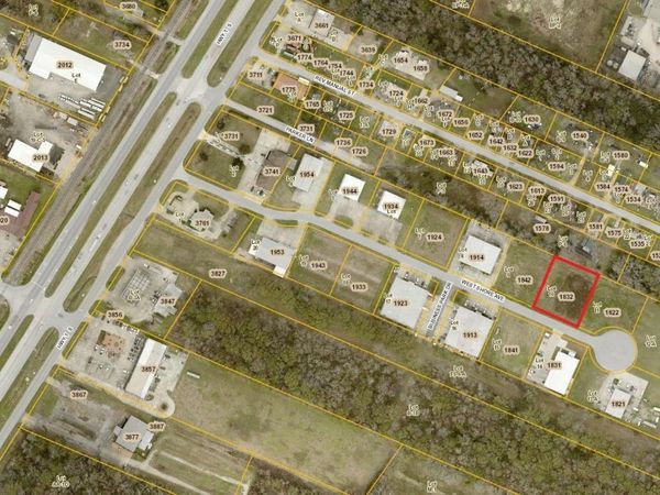 1832 West Shore Ave, Port Allen, LA 70767