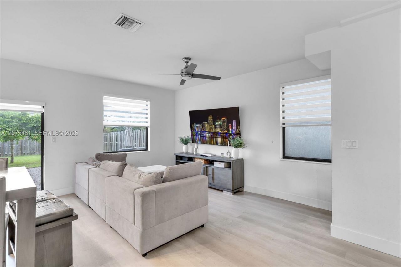 25057 SW 108th Ave, Homestead, FL 33032 Photo