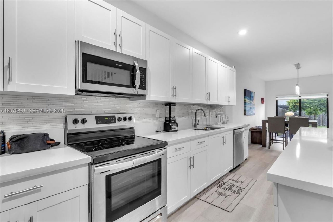 25057 SW 108th Ave, Homestead, FL 33032 Photo