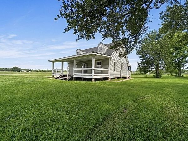 6908 Murl Ellender Rd, Sulphur, LA 70665
