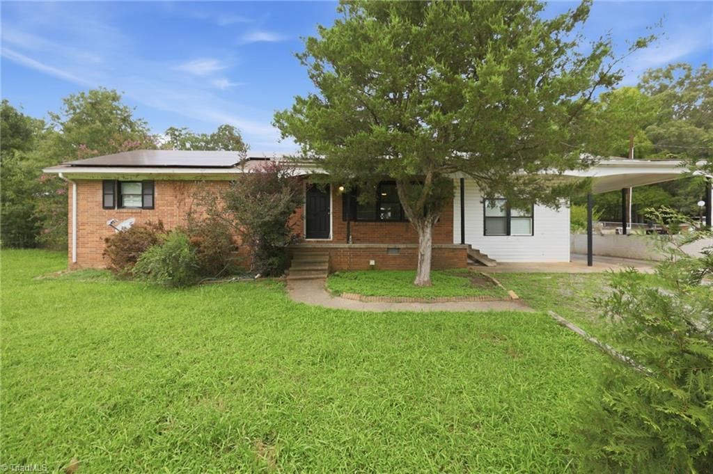 2202 Old Orchard Lane, Burlington, NC 27217 Main Photo