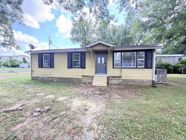 601 Demoss St , Gallatin, TN 37066