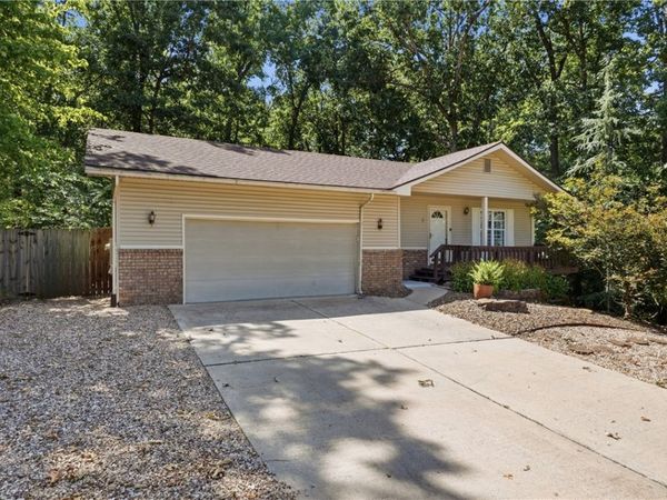 3 Tisbury Lane , Bella Vista, AR 72715