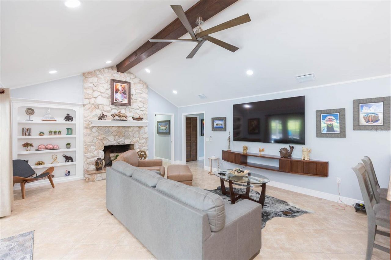 2709 Fairway View Drive , Valrico, FL 33596 Photo