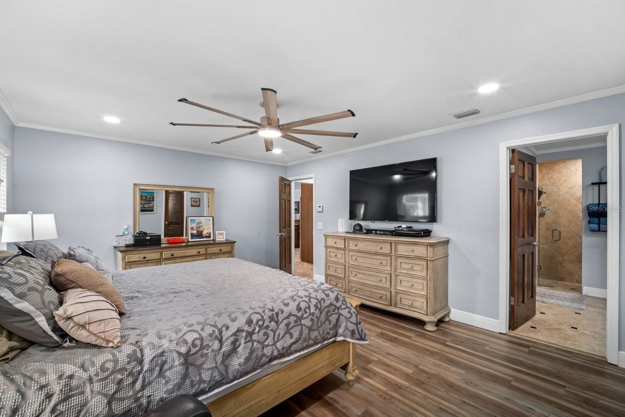 2709 Fairway View Drive, Valrico, FL 33596 Photo