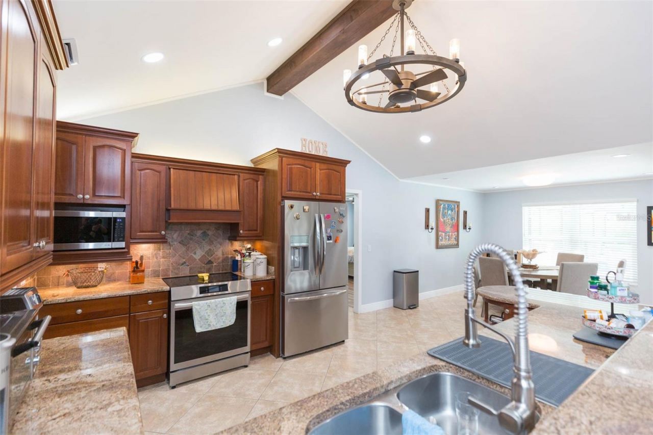 2709 Fairway View Drive , Valrico, FL 33596 Photo