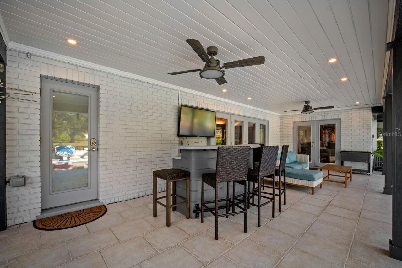 2709 Fairway View Drive, Valrico, FL 33596 Photo