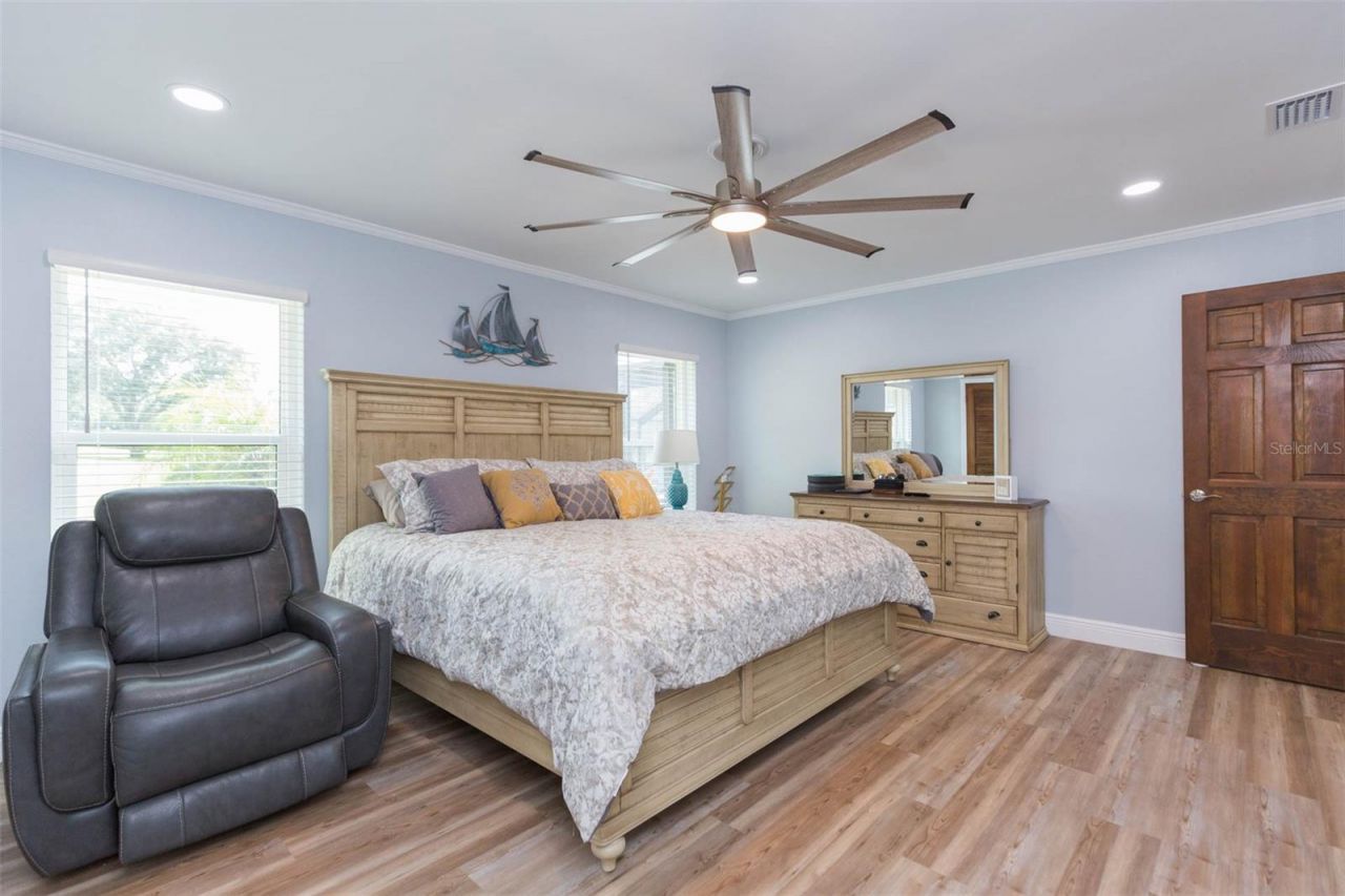 2709 Fairway View Drive , Valrico, FL 33596 Photo