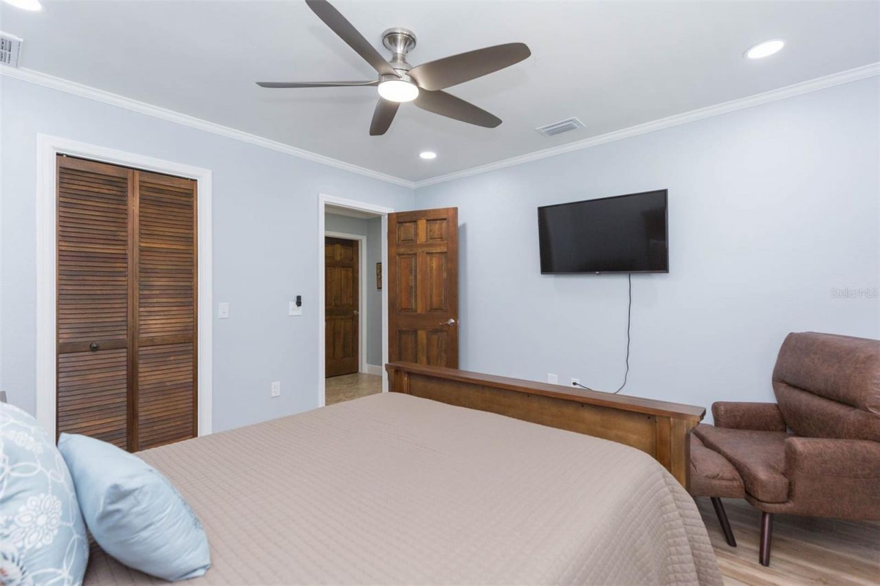 2709 Fairway View Drive , Valrico, FL 33596 Photo