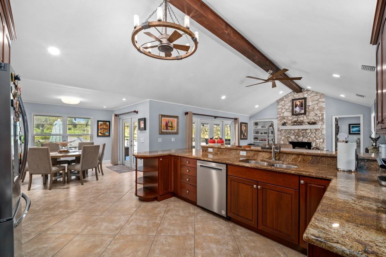 2709 Fairway View Drive, Valrico, FL 33596 Photo