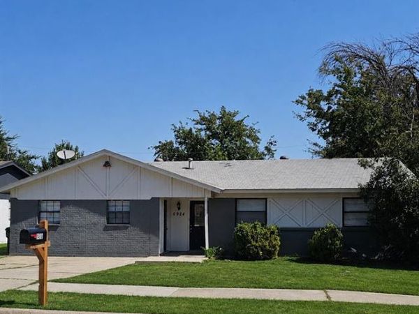 6924 Yorkston Street , Watauga, TX 76148