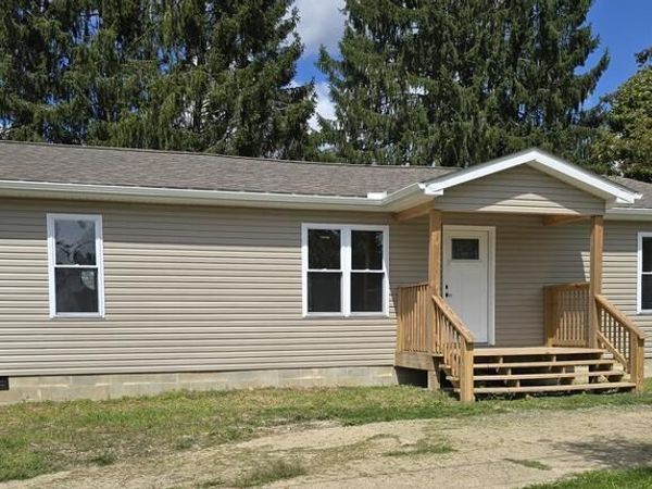 145 JEFFERSON STREET, BECKLEY, WV 25801