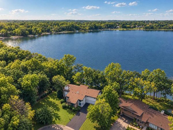 5605 Evergreen Lane N, Plymouth, MN 55442