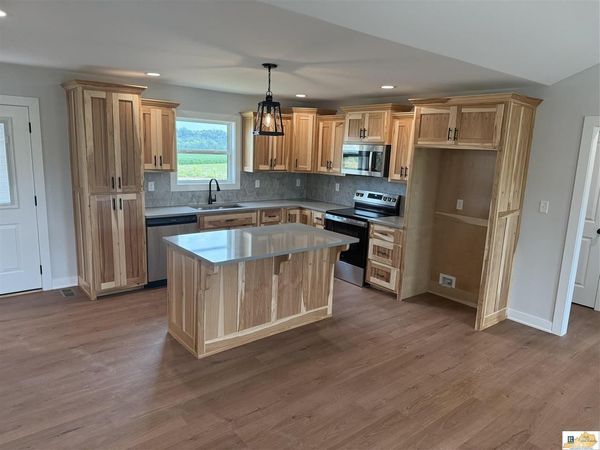 249 J S King Road , Glasgow, KY 42141