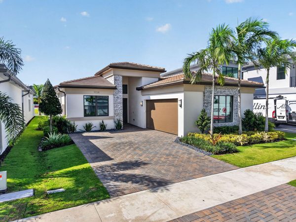 9724 JUNIPER BAY Avenue, Boca Raton, FL 33434