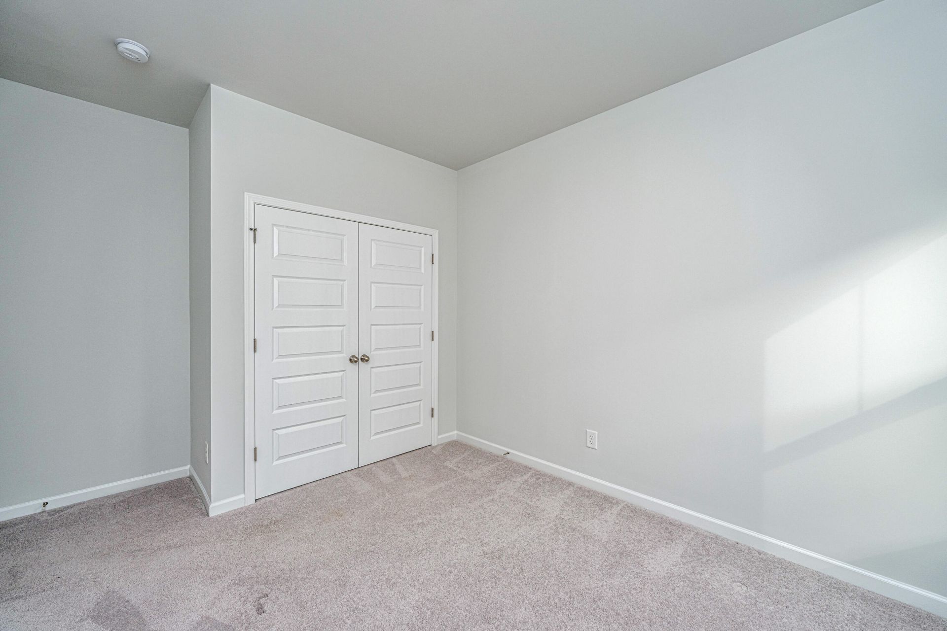 259 Firewheel Court Photo 26