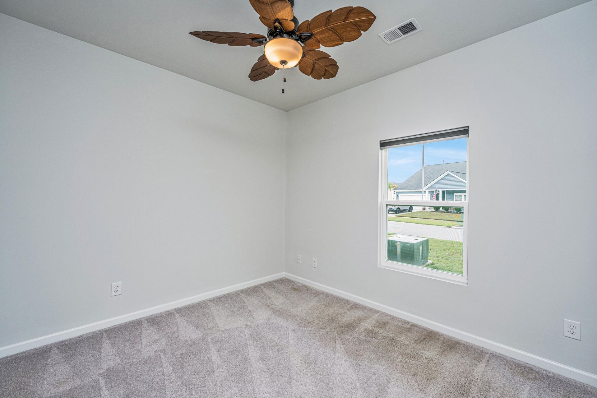 259 Firewheel Court Photo 32