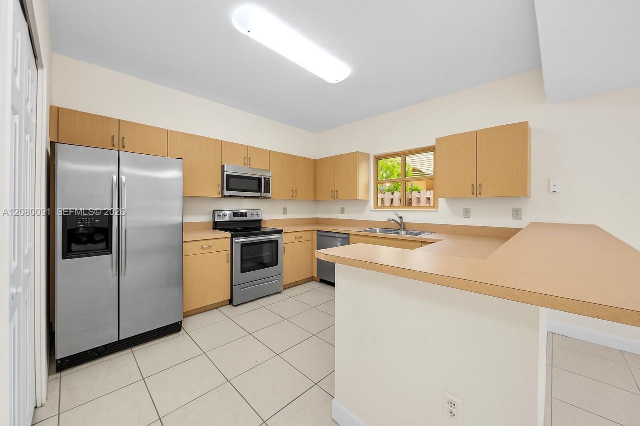8441 SW 124 Av, Unit 104, Miami, FL 33183 Photo