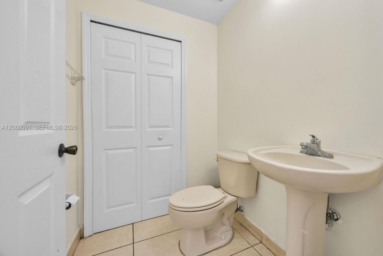 8441 SW 124 Av, Unit 104, Miami, FL 33183 Photo