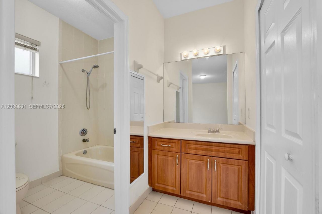 8441 SW 124 Av, Unit 104, Miami, FL 33183 Photo