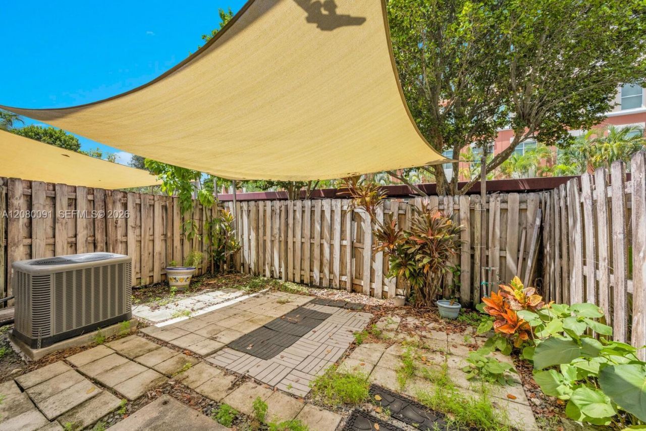 8441 SW 124 Av, Unit 104, Miami, FL 33183 Photo
