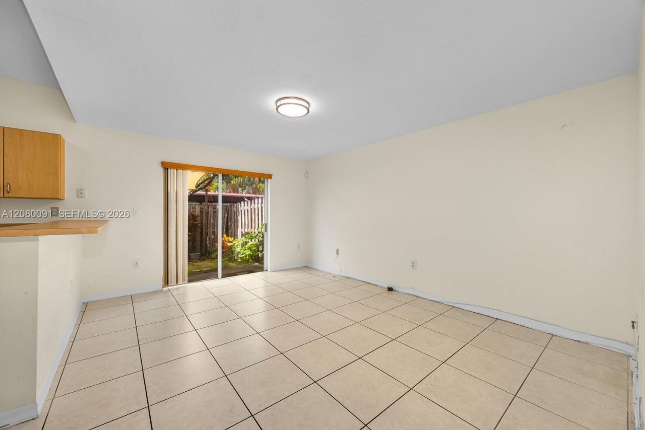 8441 SW 124 Av, Unit 104, Miami, FL 33183 Photo