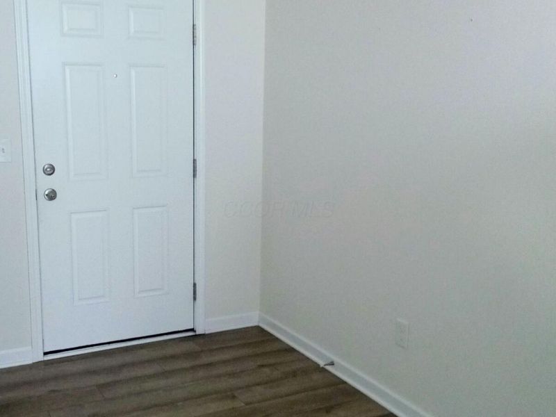 5411 Morning Glory Street, Ashville, OH 43103 Photo 12