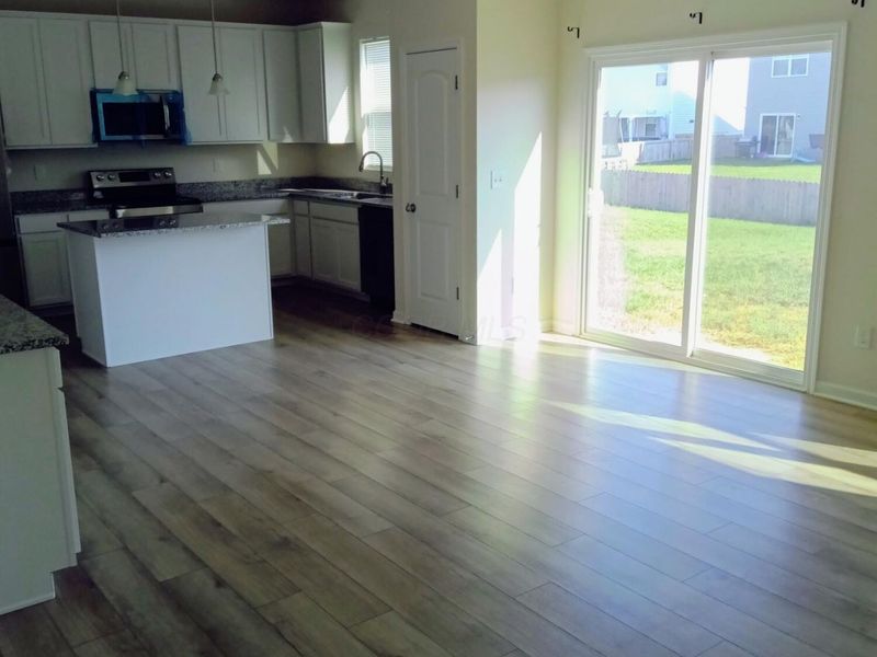 5411 Morning Glory Street, Ashville, OH 43103 Photo 4