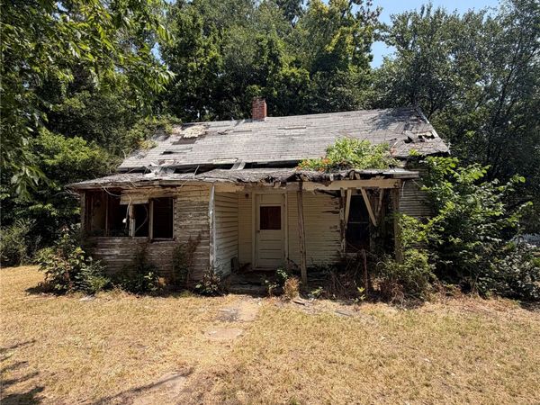 312 N Katy Avenue , Hominy, OK 74035