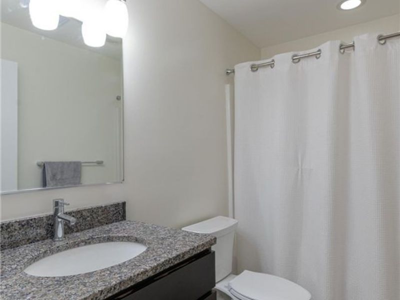 2136 W 17th Street, Cleveland, OH 44113 Photo 18