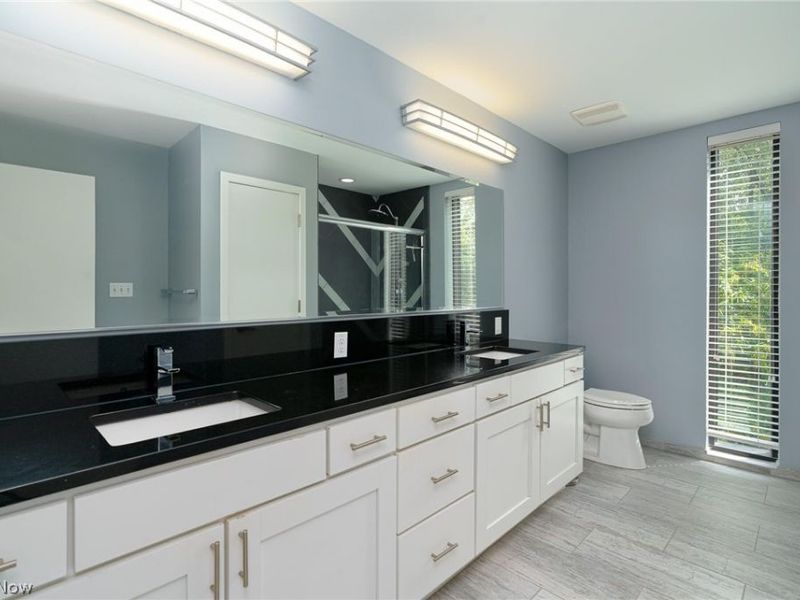 2136 W 17th Street, Cleveland, OH 44113 Photo 31
