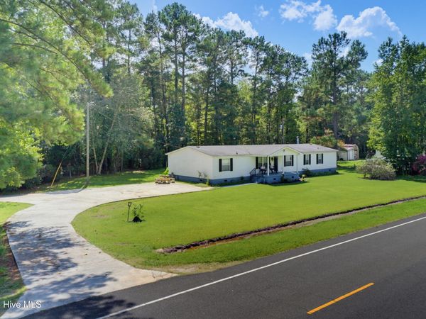 3428 Sam Potts Highway , Hallsboro, NC 28442