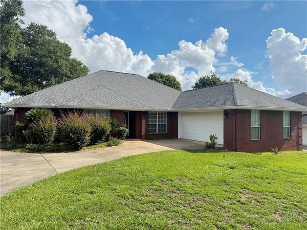 7166 Bridgemill Drive, Mobile, AL 36619