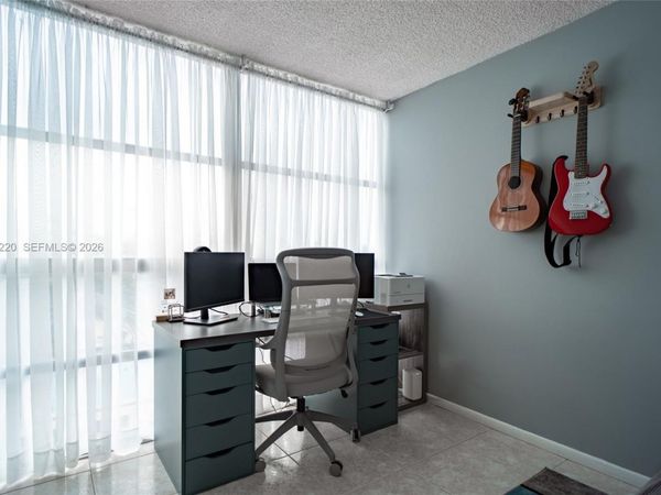 2001 Atlantic Shores Blvd , Unit 320, Hallandale Beach, FL 33009