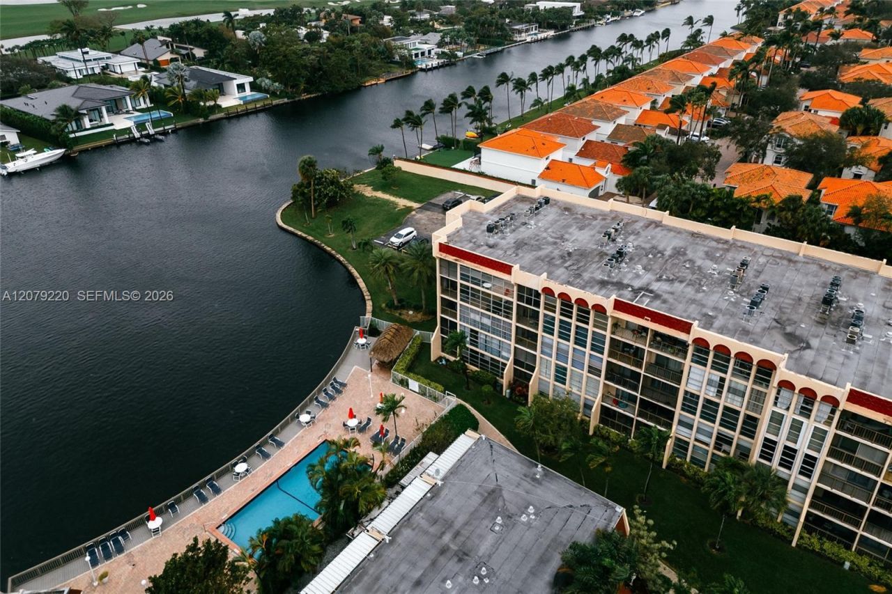 2001 Atlantic Shores Blvd , Unit 320, Hallandale Beach, FL 33009 Photo
