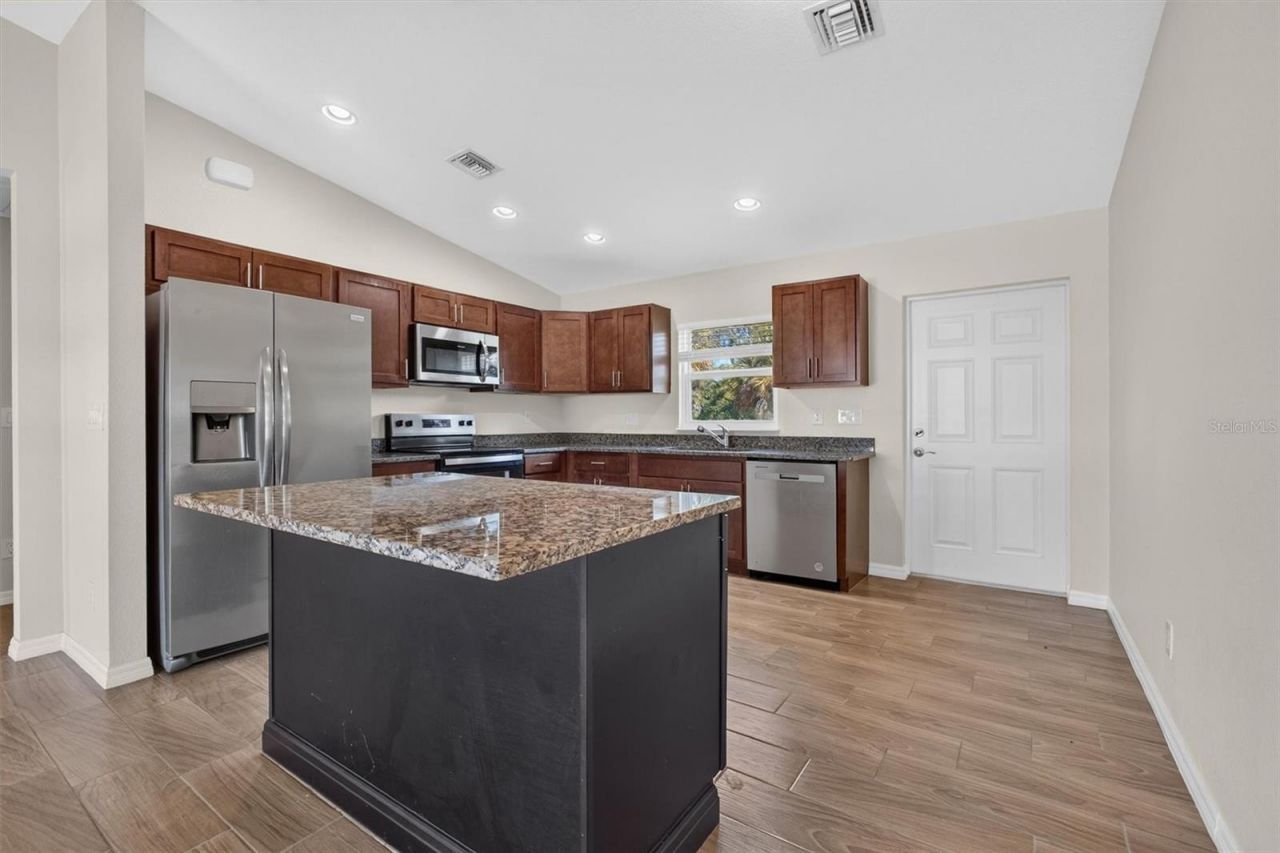 5008 S Obispo Circle , Labelle, FL 33935 Photo