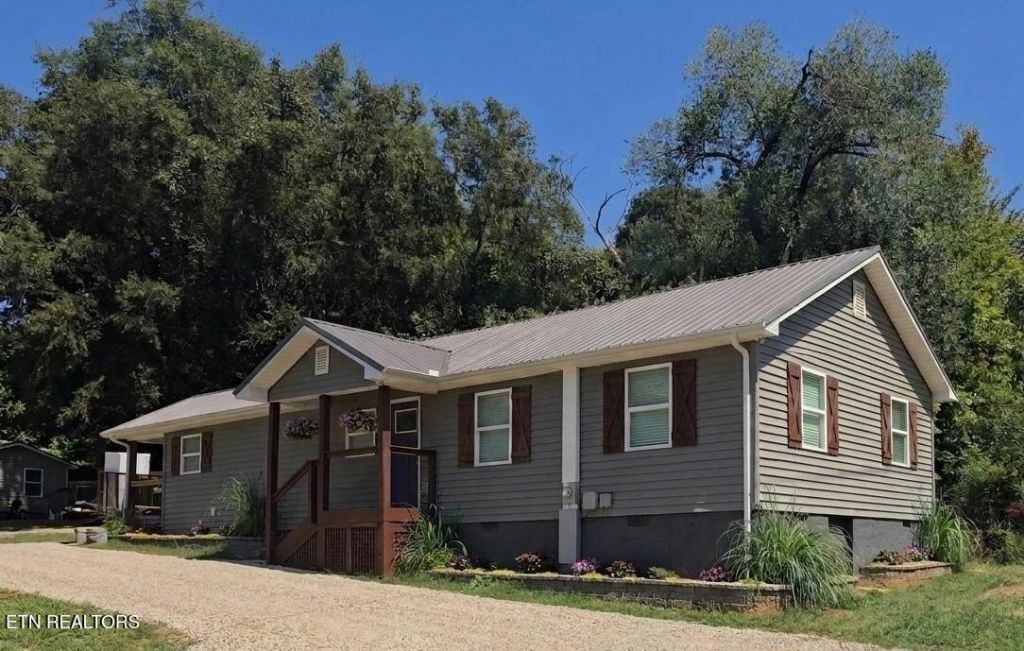 121 Self Hollow Rd, Rockford, TN 37853 Main Photo