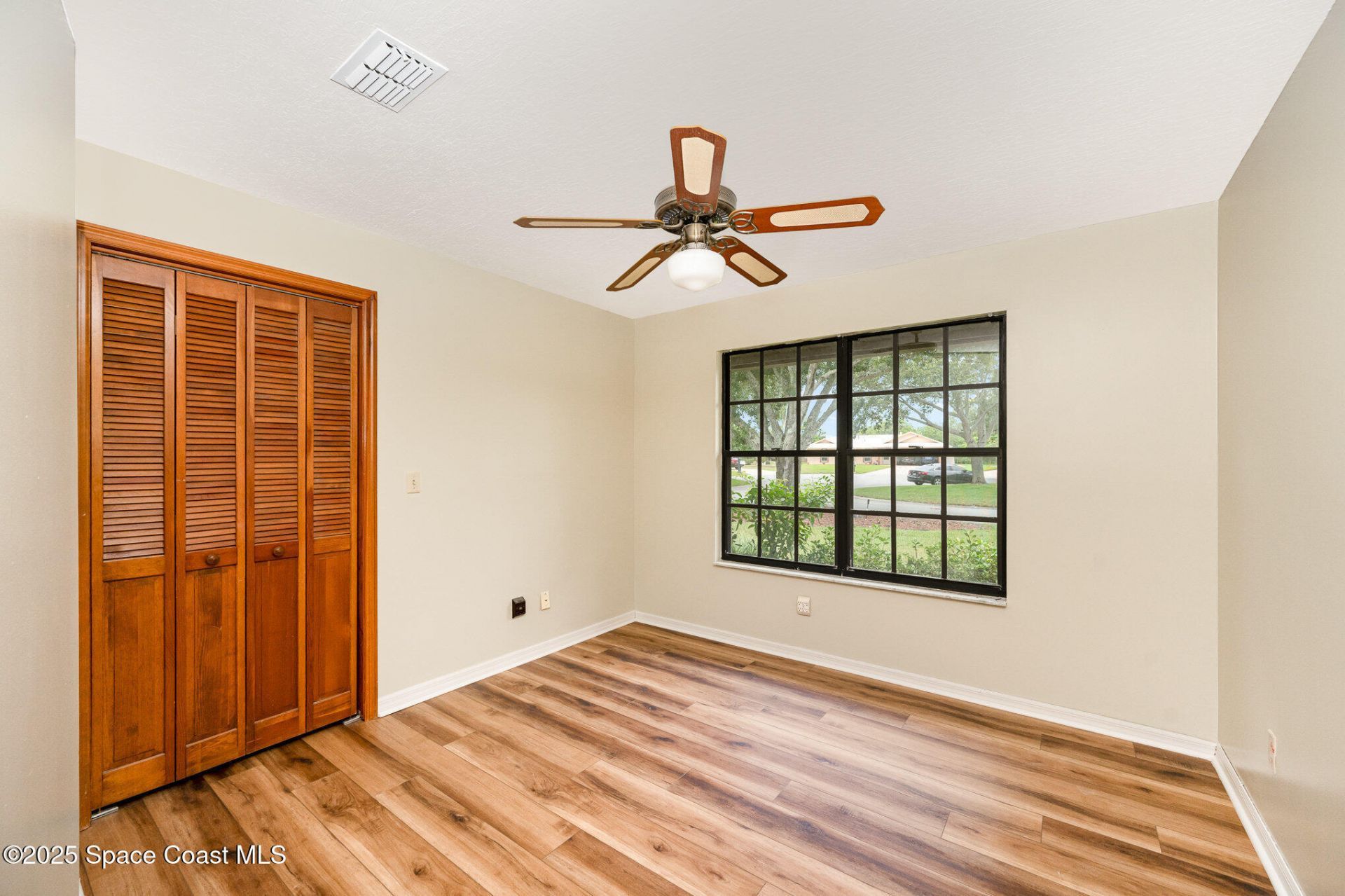 441 Crystal Lake Drive , Melbourne, FL 32940 Photo
