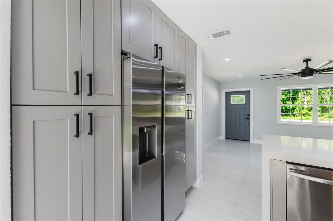 639 Hand Avenue, Sarasota, FL 34232 Photo