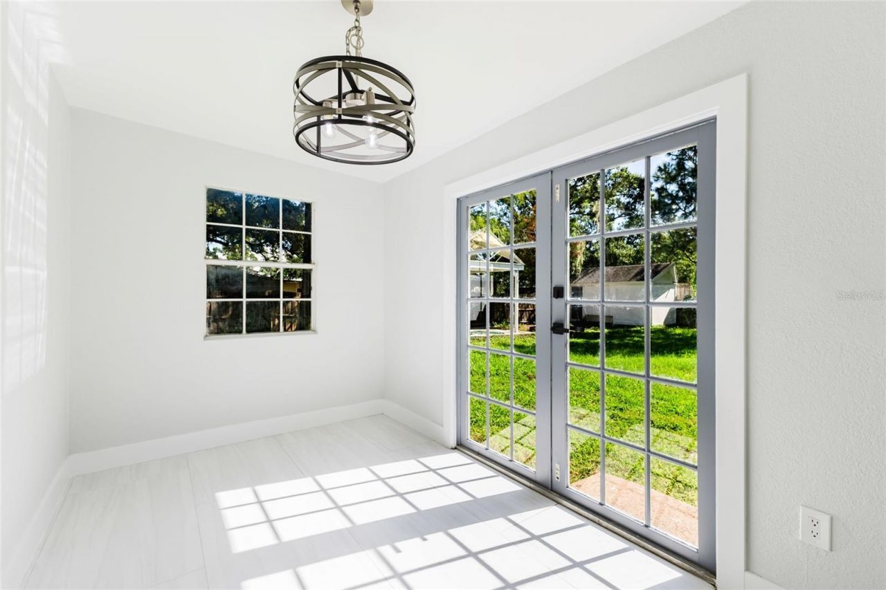 639 Hand Avenue, Sarasota, FL 34232 Photo