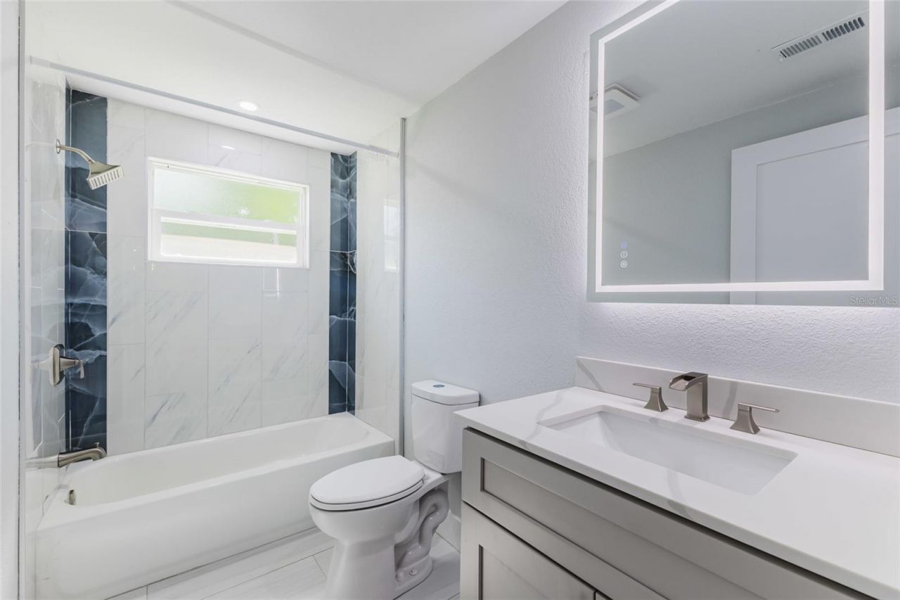 639 Hand Avenue, Sarasota, FL 34232 Photo